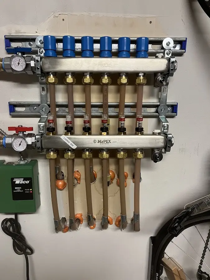 Plumber performing Leak Detection at a residential property in Bakersfield